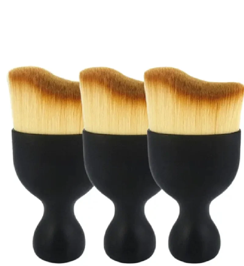 Brosse nettoyante pour intérieur de voiture