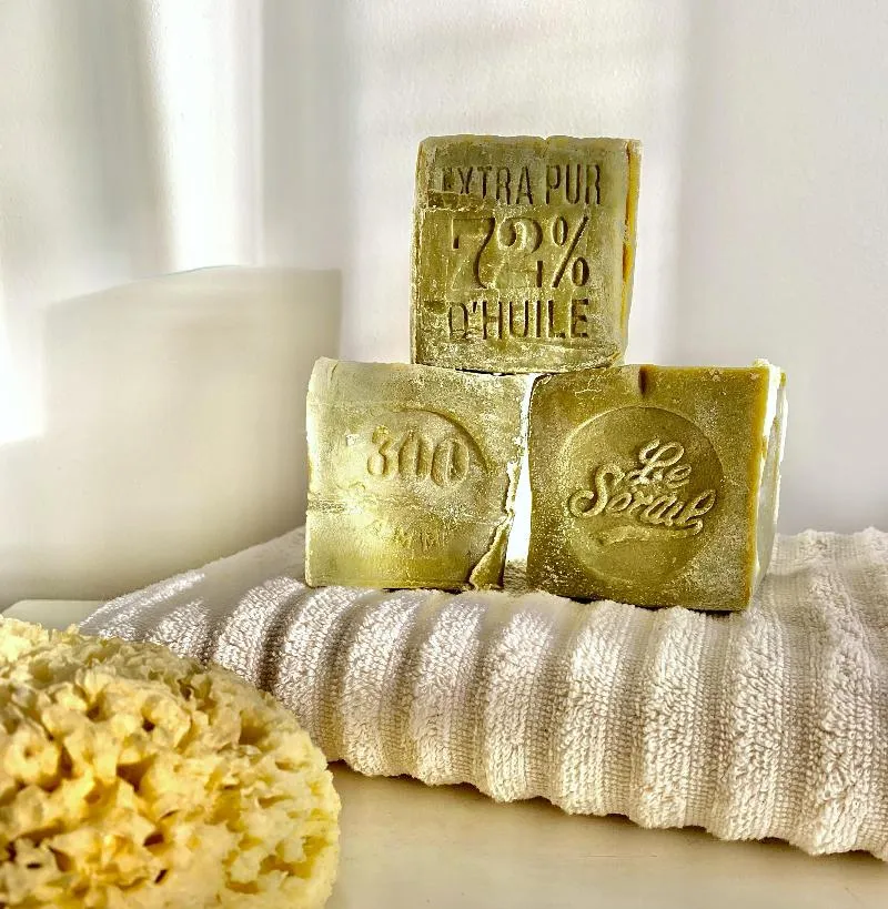 Savon de Marseille artisanal vert : 72% huile d'olive