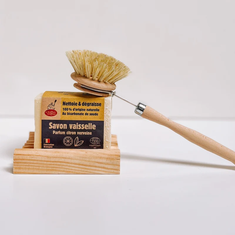 La Brosse à Vaisselle en Bois – Pour une cuisine saine et naturelle