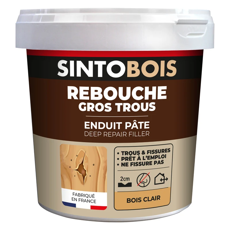 Reboucher gros trous et fissures dans le bois clair