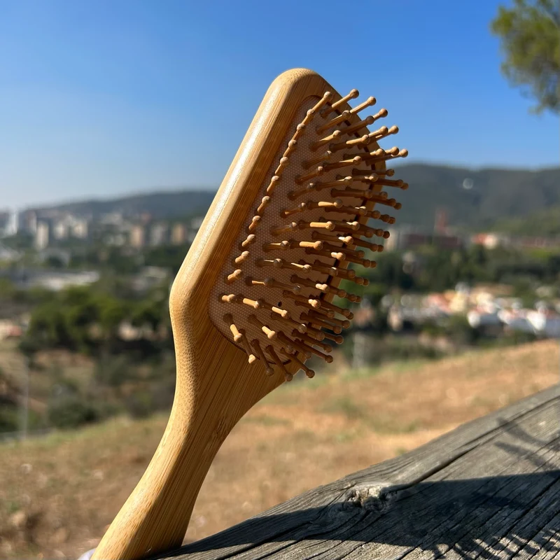 Cepillo de cabello de bambú