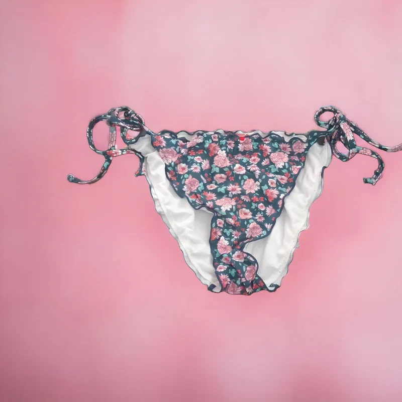 Ensemble haut + bas pour la plage ou piscine T40